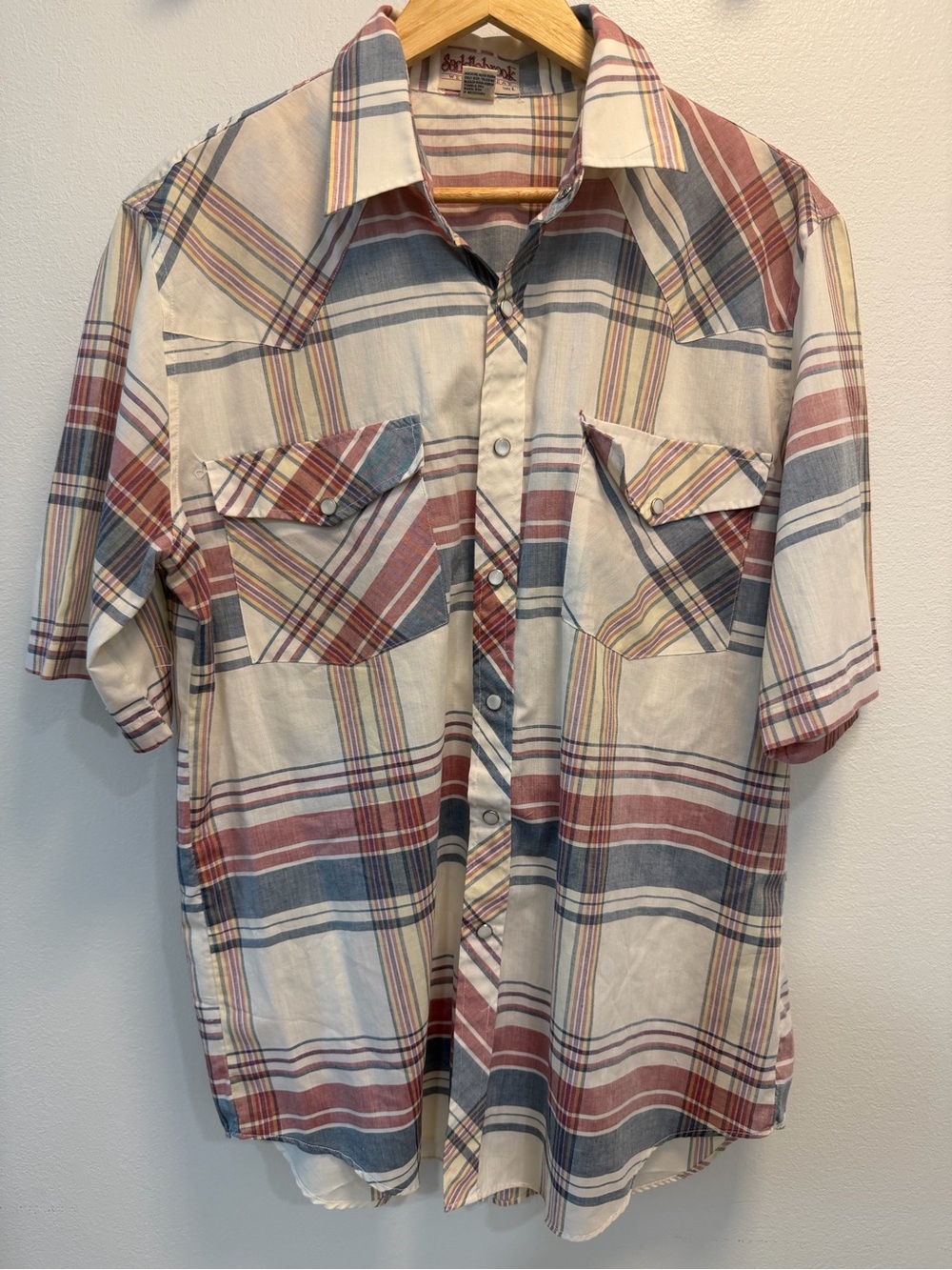 Classic Plaid Short-Sleeve Button-Down Shirt in Cream, Blue & Brown